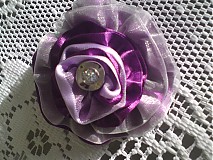 - lila brooch - 1386771