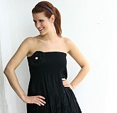  - Lady in black - 1400250