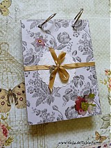 - zľava 2.50€ / Album čierná elegancia - 1405557