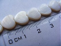 - Perleť srdiečko 1 cm - 1409646