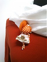  - brošňa mini MARAmandarinka/oranžovotehlovo-biela/ - 1459654