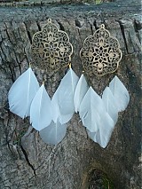 - white feathers - 1468452