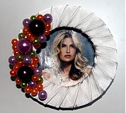 - Magneticky satenovy ramik s koralkami - 47943