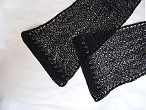  - Woman in black - 551601