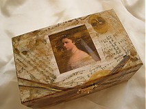  - Queen - drevená krabička - 560974