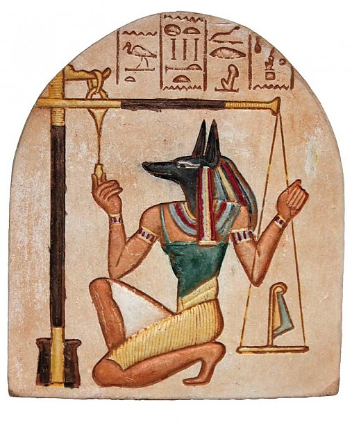 - E3. ANUBIS S VÁHOU - 1247499