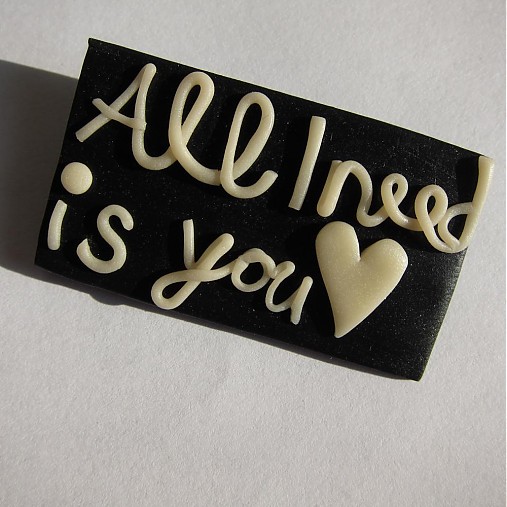 - Love is all around... - 450773