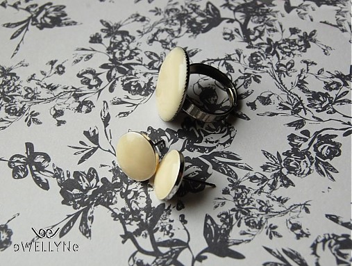  - Simple Style White - 930772
