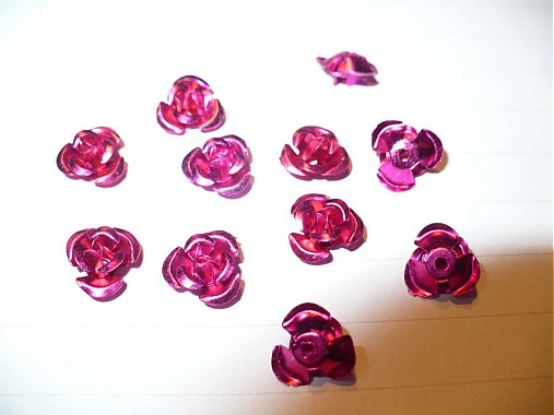Korálky - kovové ružičky - 10 ks - 3788881_
