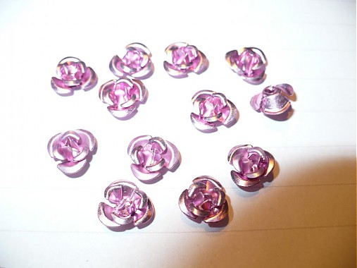 Korálky - kovové ružičky - 10 ks - 3788936_
