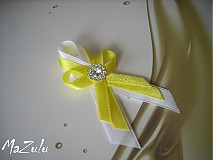 svadobné pierka žlté