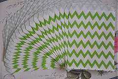 Obalový materiál - papierovy sacok zeleny cik cak - 3847533_