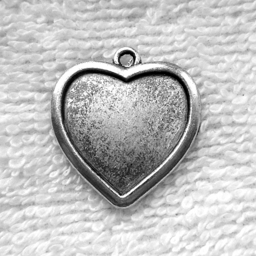 Lôžko srdce 21x22mm-1ks