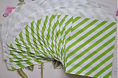 papierovy sacok zelene pruhy
