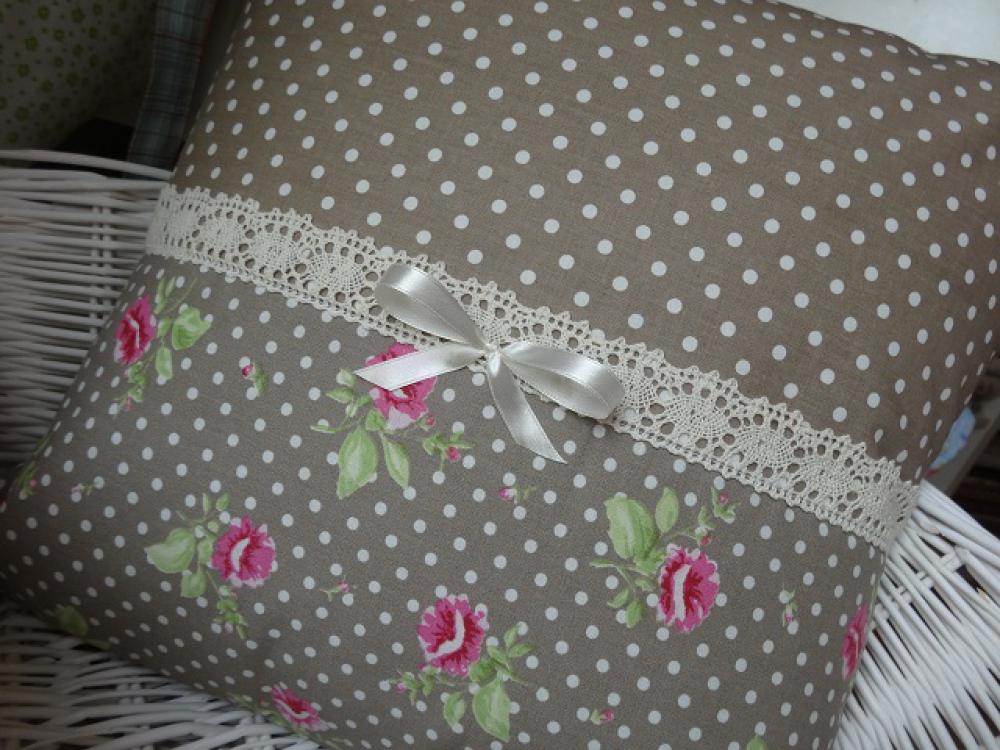 ozdobný vankúšik:) skladom