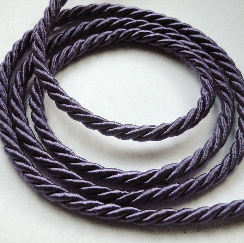 Šnúra točená 3,5mm-1m (fialová)