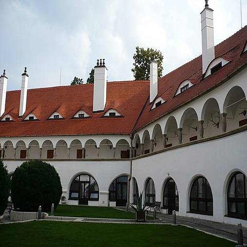 Fotografie - Zámok v Topoľčiankach - 4136235_
