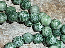Minerály - Jadeit zelený (bodkovaný) 10mm - 4135821_