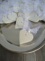 Darčeky pre svadobčanov - Srdiečko biele zdobené - 4143249_