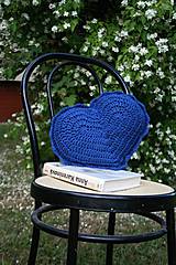 Úžitkový textil - Háčkované velké modré srdce-polštář - 4149151_