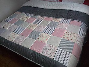 Úžitkový textil - Prehoz, vankúš patchwork vzor šedo - smotanovo - ružová, deka 140x200 cm - 4225142_