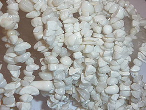 Minerály - Jadeit biely - zlomky - 4251635_