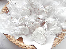 Darčeky pre svadobčanov - Medovníkové Svadobné srdiečko malé, 5 cm - 4336085_