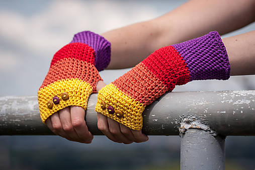 Bavlnené fialovo oranžovo žlté rukavice