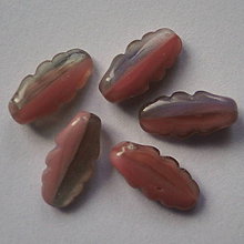 Korálky - Sklenené jazýčky 13mm-1ks (002-ružová žíhaná) - 4430212_
