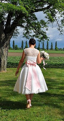 Šaty - wintage  svadobné šaty slečny A. - 4478979_