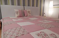 Úžitkový textil - Prehoz, vankúš patchwork vzor romantická ružová, deka 240x220 cm - 4496802_