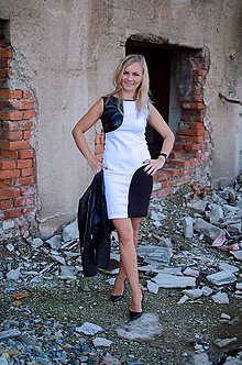 Šaty - Black&white šaty s kožou - 4499080_
