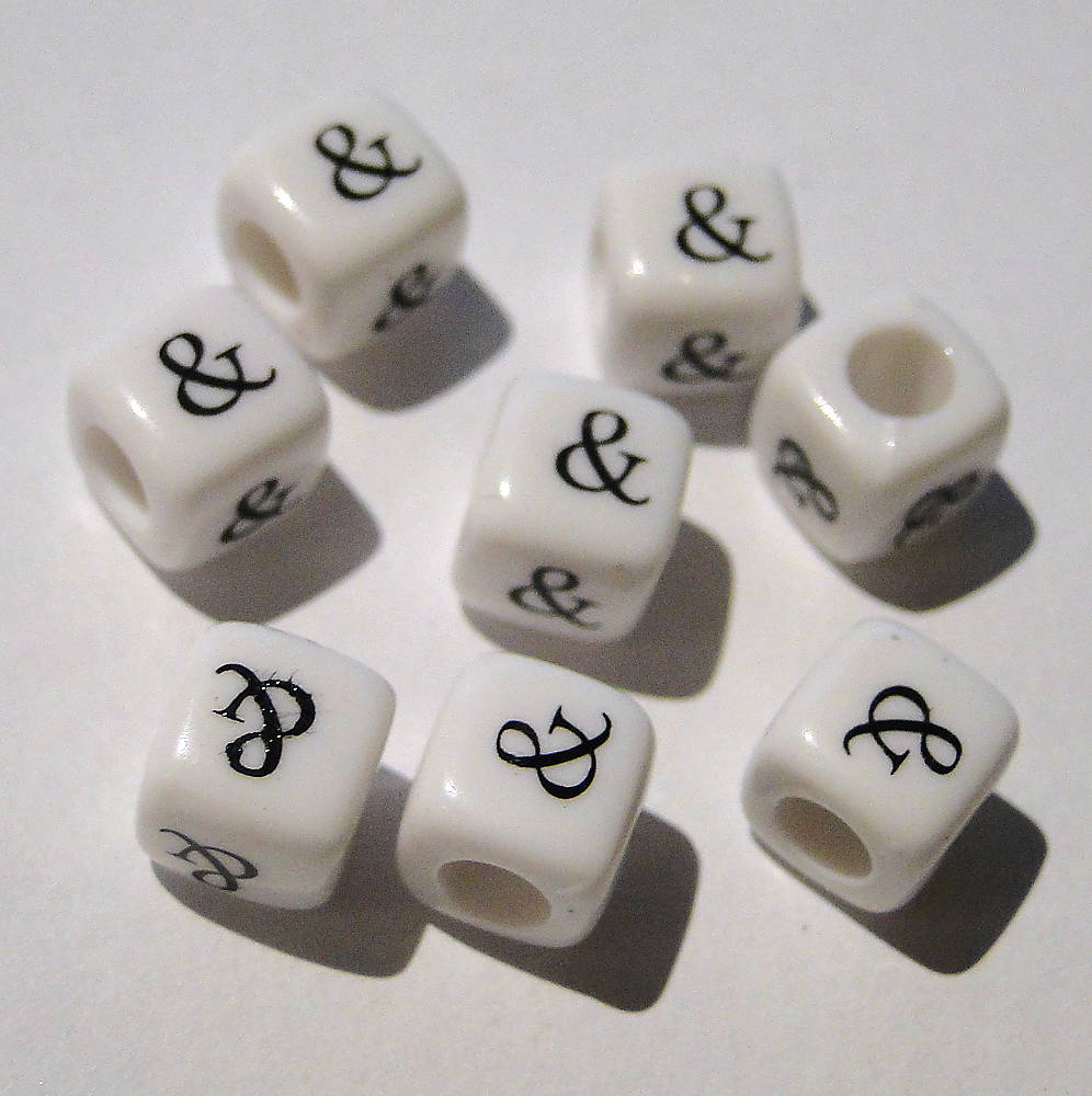 Znaky kocka plast 7,5mm-1ks ("&")
