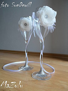 Dekorácie - kvety na spojenie pohárov - 4570220_