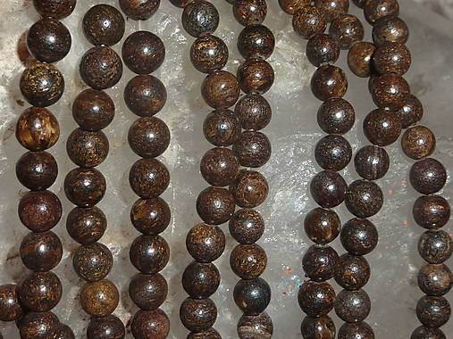 Minerály - Bronzit 6mm - 4605066_