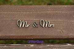 Mr & Mrs - vyrezávaný nápis MINI