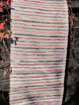 Úžitkový textil - Ručne tkaný koberec hnedá/červená 70x 200 cm - 4628422_