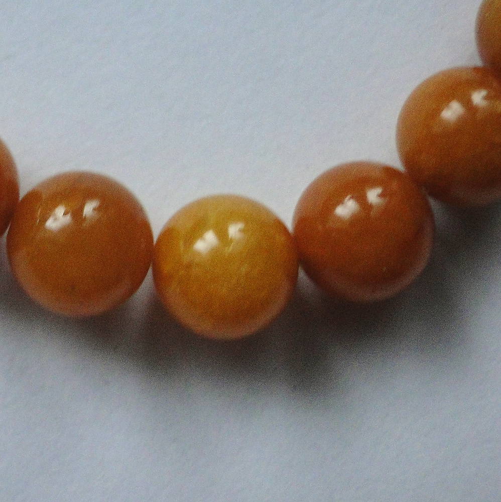 Jadeit 10mm-1ks (jantar)