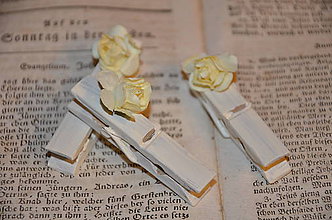 Darčeky pre svadobčanov - Štipce s ružičkami - 4679074_