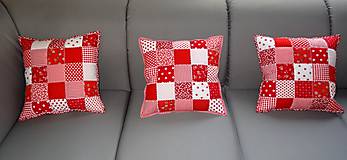 Úžitkový textil - Vankúše - červené kocky - 4802671_