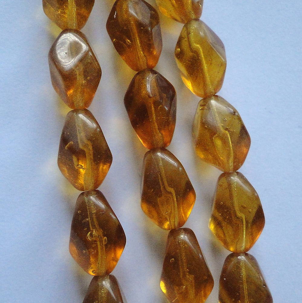 Kvapka 12x7,5mm-topaz-1ks