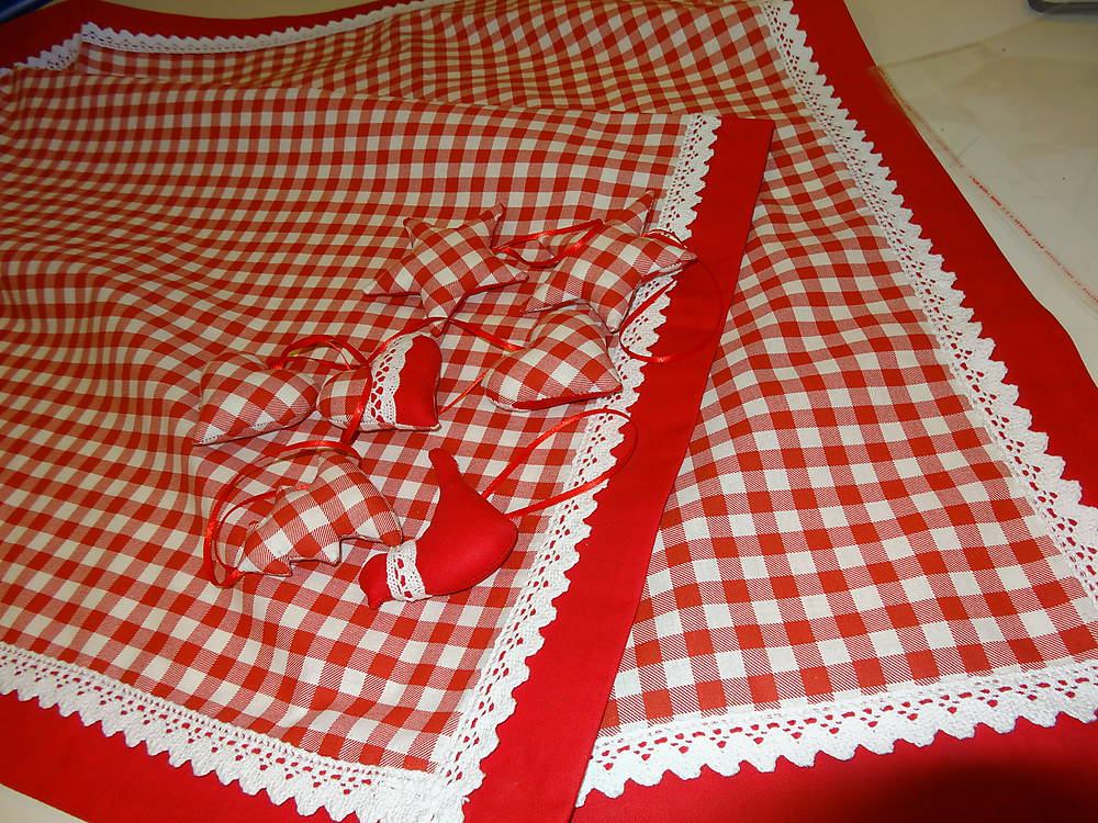 obrus na želanie + ozdoby