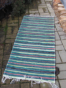 Úžitkový textil - Ručne tkaný koberec zelený tmavý ,, poľovnícky,, - 4951178_
