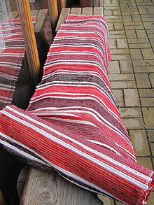 Úžitkový textil - koberec tkaný červený tradičný cca 70 x 400 cm - 4956805_