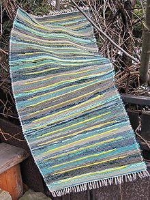 Úžitkový textil - Ručne tkaný koberec zelený  70 x 150 cm - 4957073_