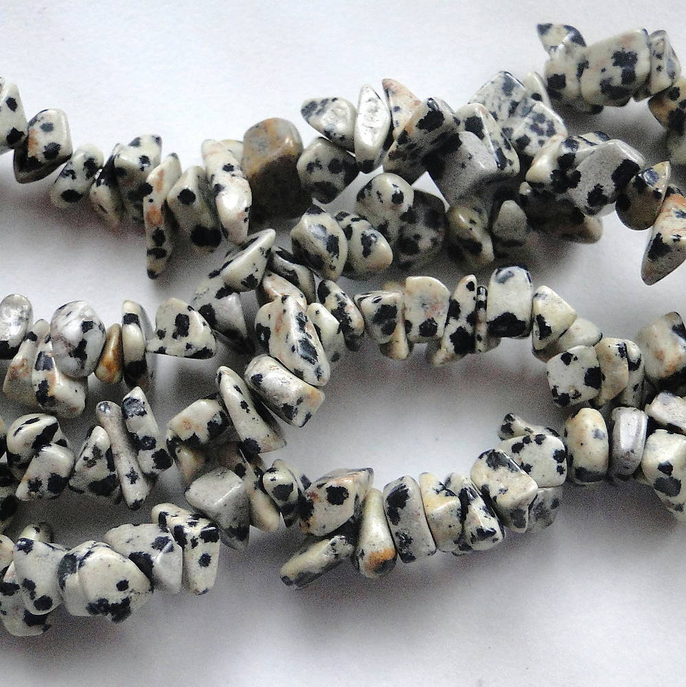 Jaspis zlomky-návlek 10cm (dalmatin)