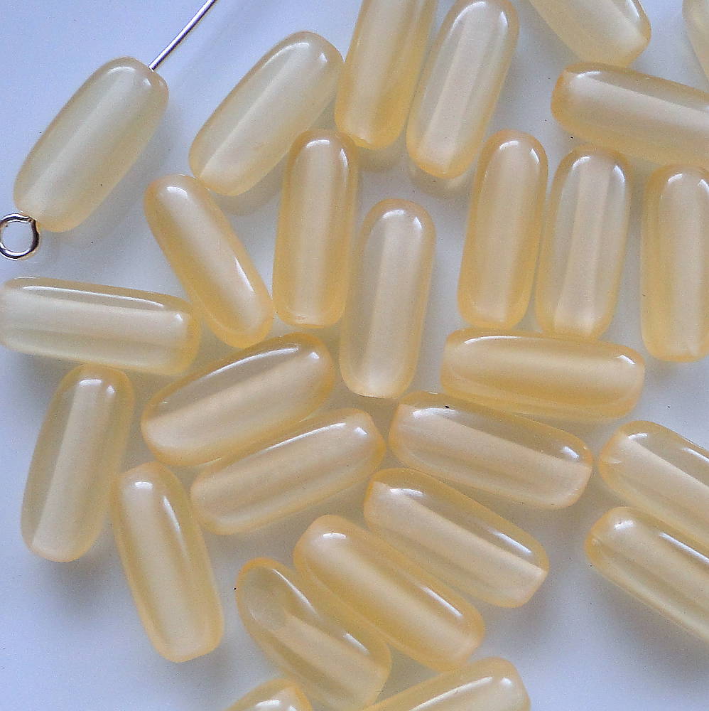 Plast kváder 5x14mm-10ks