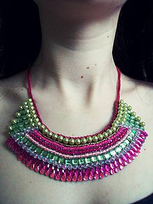 Náhrdelníky - Zeleno-ružový náhrdelník - 5040244_