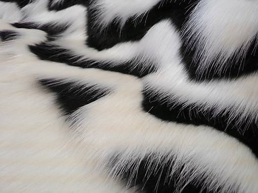 Textil - Kožušina čierno biela - 10 cm - 5052508_
