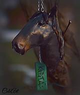 Kôň - kľúčenka podľa fotografie